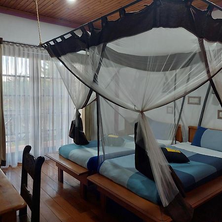 Island Continent Hotel Ivato  ภายนอก รูปภาพ
