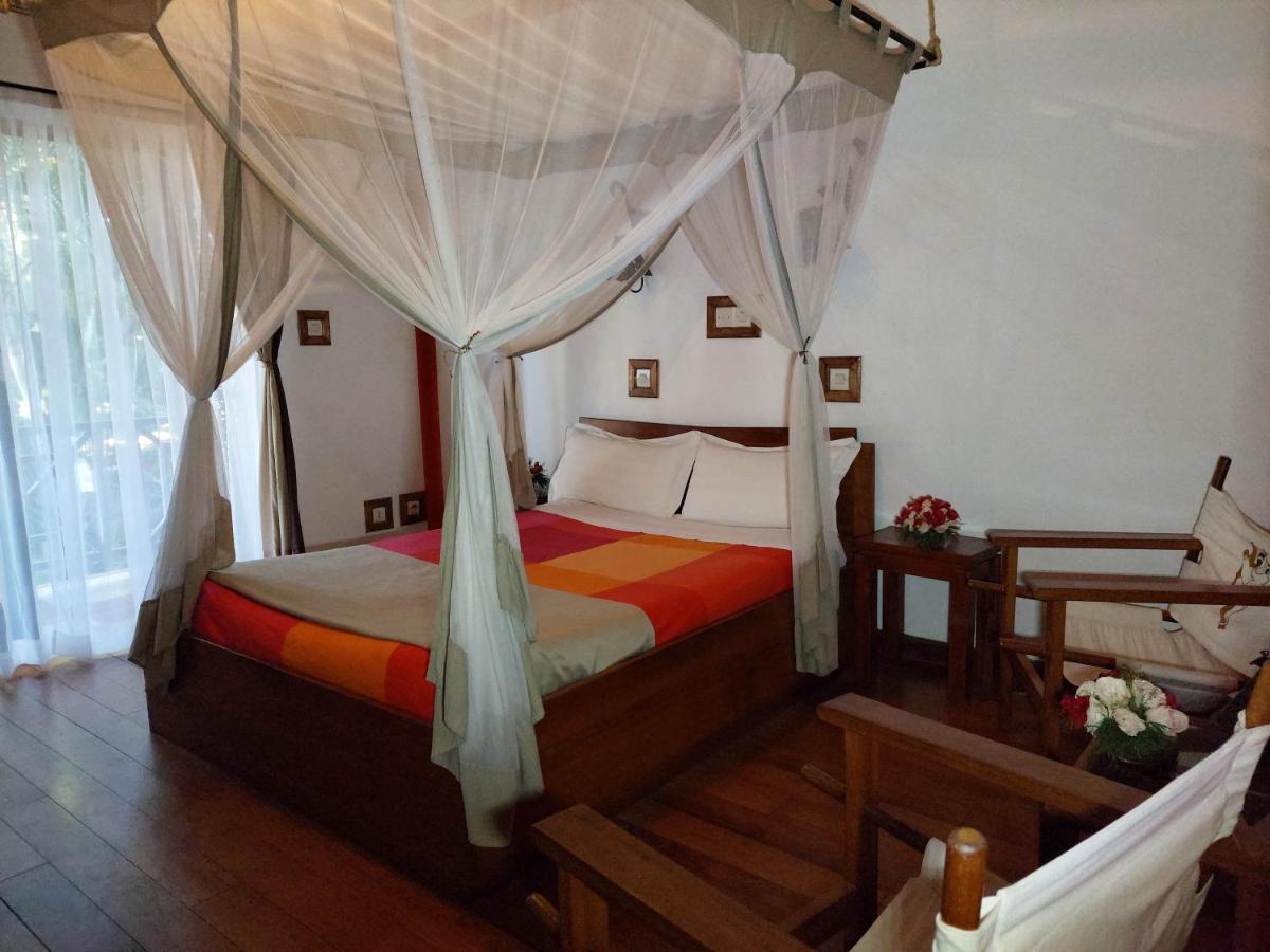 Island Continent Hotel Ivato  ภายนอก รูปภาพ